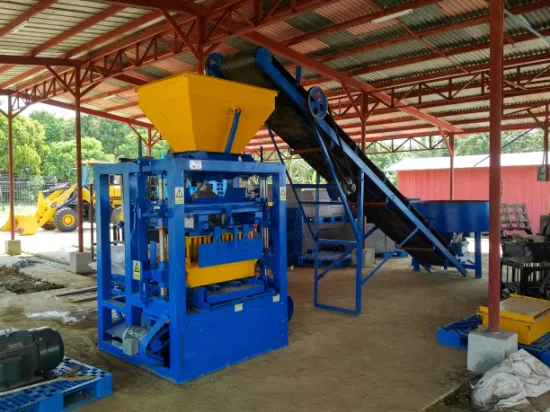 Máquina para fabricar bloques sólidos de cemento usado semiautomática Qt4